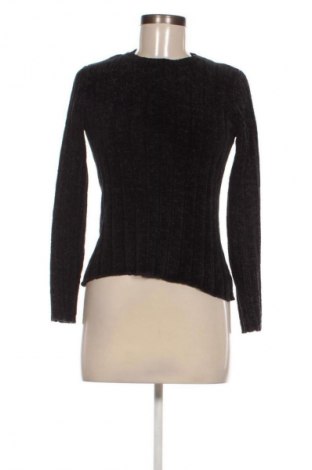 Dámský svetr Bershka, Velikost S, Barva Černá, Cena  367,00 Kč