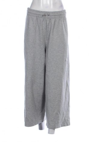 Dámské tepláky Adidas, Velikost L, Barva Šedá, Cena  519,00 Kč