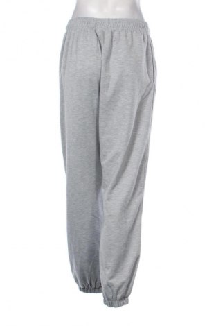Pantaloni trening de femei Unbranded, Mărime M, Culoare Gri, Preț 74,81 Lei