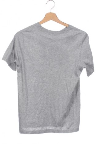 Dětské tričko  Nike, Velikost 14-15y/ 168-170 cm, Barva Šedá, Cena  318,00 Kč