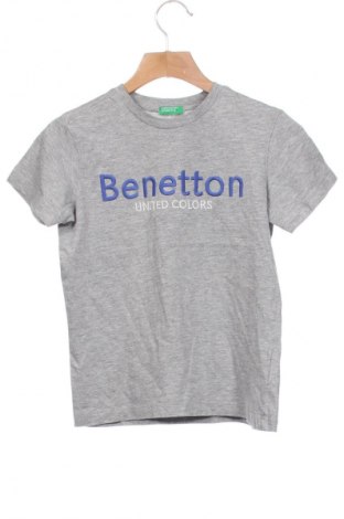 Dětské tričko  United Colors Of Benetton, Velikost 6-7y/ 122-128 cm, Barva Šedá, Cena  469,00 Kč