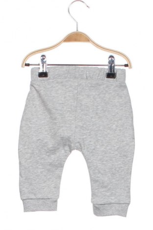 Kinderhose Unbranded, Größe 3-6m/ 62-68 cm, Farbe Grau, Preis € 10,74