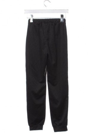 Dětské tepláky SHEIN, Velikost 11-12y/ 152-158 cm, Barva Černá, Cena  189,00 Kč