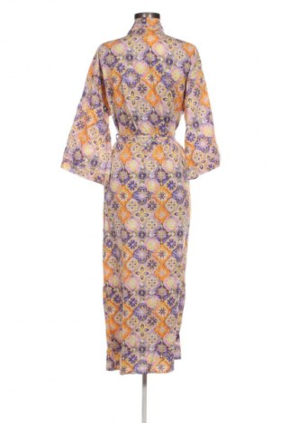 Köntös NEW COLLECTION, Méret M, Szín Sokszínű, Ár 18 768 Ft