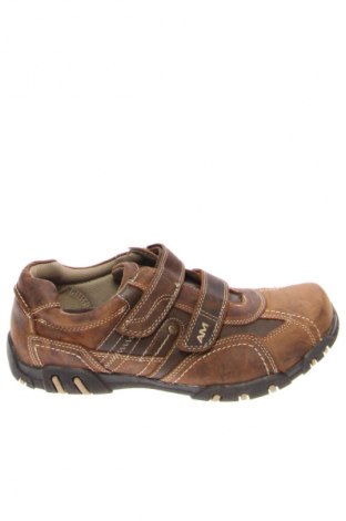 Férfi cipők
 AM SHOE, Méret 44, Szín Barna, Ár 29 644 Ft