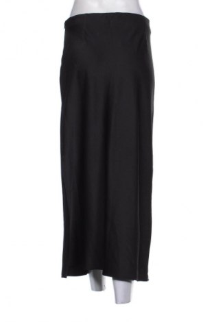 Пола H&M, Размер XL, Цвят Черен, Цена 23,46 лв.