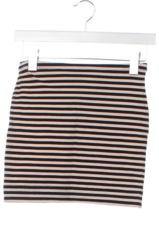 Пола H&M, Размер XS, Цвят Многоцветен, Цена 19,55 лв.