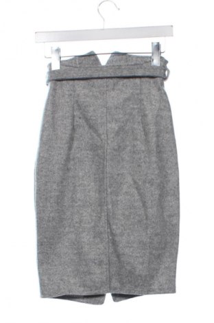 Rock NEW COLLECTION, Größe XS, Farbe Grau, Preis 31,60 €
