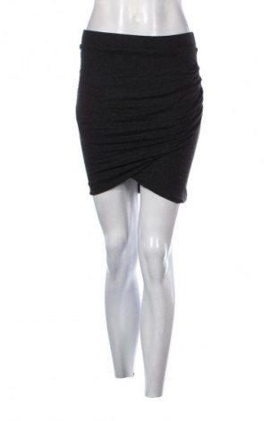 Rock Zara Trafaluc, Größe M, Farbe Schwarz, Preis 11,99 €