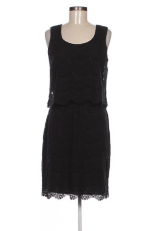 Rochie Armani Jeans, Mărime M, Culoare Negru, Preț 1.417,73 Lei