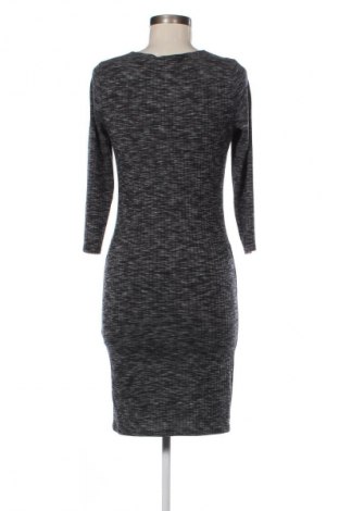 Kleid Atmosphere, Größe M, Farbe Grau, Preis 15,00 €