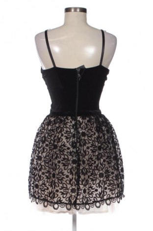 Rochie Bby, Mărime M, Culoare Multicolor, Preț 237,00 Lei