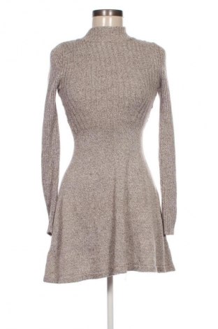 Šaty  Bershka, Veľkosť S, Farba Béžová, Cena  14,83 €