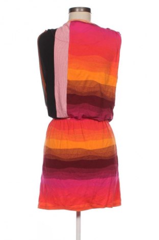 Рокля Desigual by Christian Lacroix, Размер M, Цвят Многоцветен, Цена 184,71 лв.