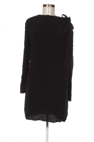 Sukienka Esprit, Rozmiar M, Kolor Czarny, Cena 137,99 zł