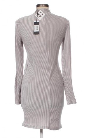 Kleid Guess, Größe M, Farbe Grau, Preis 55,74 €