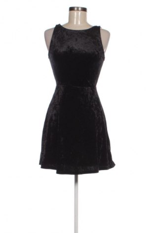Šaty  H&M Divided, Velikost S, Barva Černá, Cena  379,00 Kč