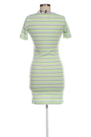 Šaty  H&M Divided, Velikost S, Barva Vícebarevné, Cena  469,00 Kč