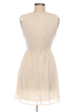 Рокля H&M Divided, Размер S, Цвят Екрю, Цена 29,99 лв.