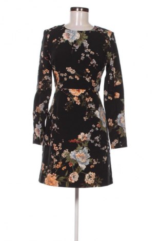 Kleid Motivi, Größe M, Farbe Mehrfarbig, Preis 17,99 €