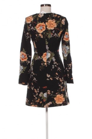 Kleid Motivi, Größe M, Farbe Mehrfarbig, Preis 17,99 €