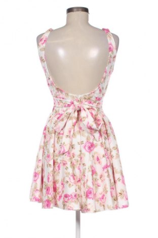 Rochie NEW COLLECTION, Mărime S, Culoare Multicolor, Preț 174,72 Lei