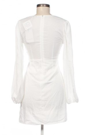 Kleid Nelly, Größe S, Farbe Weiß, Preis 30,99 €