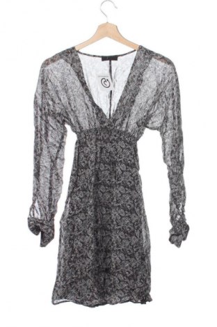 Rochie Nicole, Mărime XS, Culoare Multicolor, Preț 33,99 Lei