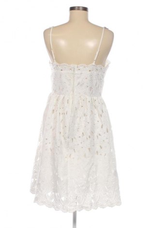 Kleid Orsay, Größe M, Farbe Weiß, Preis 14,84 €