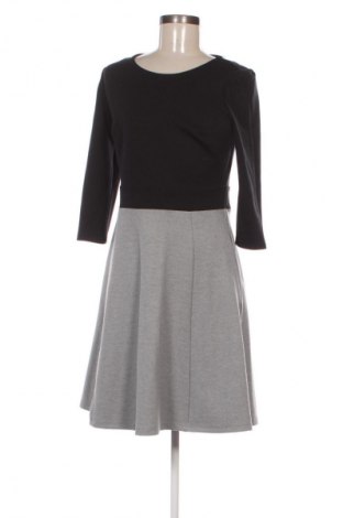 Kleid Orsay, Größe M, Farbe Mehrfarbig, Preis € 14,83
