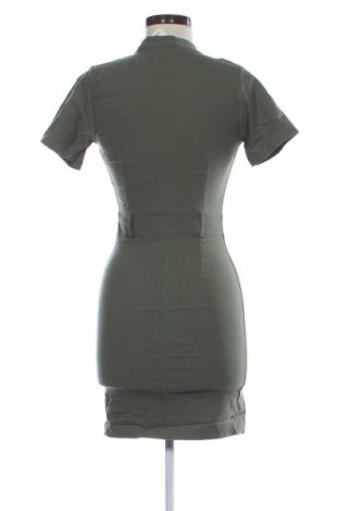 Kleid Passion, Größe M, Farbe Grün, Preis € 20,99