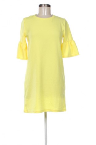 Φόρεμα Pull&Bear, Μέγεθος S, Χρώμα Κίτρινο, Τιμή 13,99 €