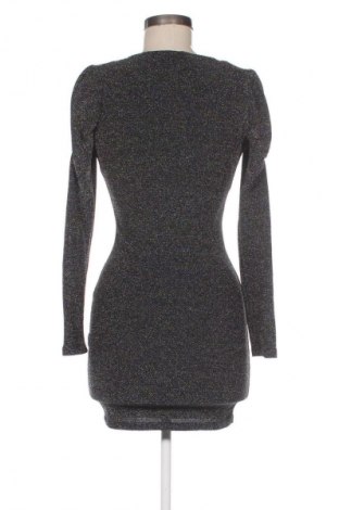 Φόρεμα Pull&Bear, Μέγεθος M, Χρώμα Πολύχρωμο, Τιμή 8,99 €