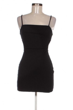 Sukienka Pull&Bear, Rozmiar S, Kolor Czarny, Cena 67,00 zł