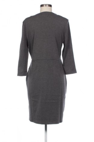 Kleid Reserved, Größe XL, Farbe Grau, Preis 8,99 €