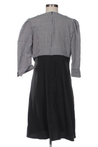 Kleid SHEIN, Größe XL, Farbe Mehrfarbig, Preis 14,99 €