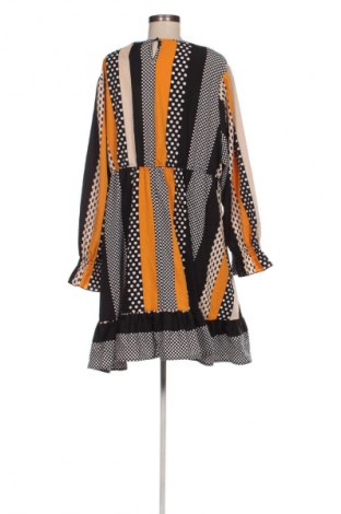 Kleid SHEIN, Größe 4XL, Farbe Mehrfarbig, Preis € 9,99