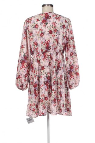 Sukienka SHEIN, Rozmiar XL, Kolor Kolorowy, Cena 68,99 zł