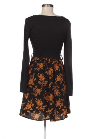 Φόρεμα SHEIN, Μέγεθος M, Χρώμα Πολύχρωμο, Τιμή 18,99 €