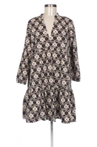 Kleid Sinsay, Größe XXL, Farbe Mehrfarbig, Preis 8,99 €