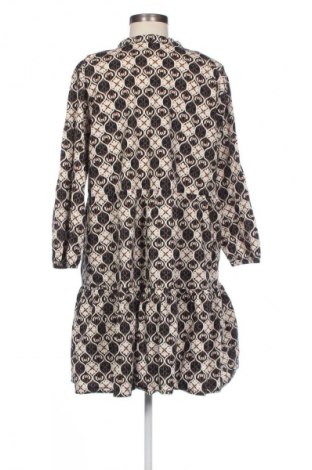 Kleid Sinsay, Größe XXL, Farbe Mehrfarbig, Preis 8,99 €