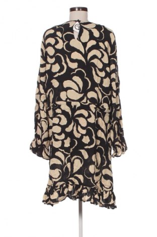 Rochie Soaked In Luxury, Mărime XL, Culoare Multicolor, Preț 190,99 Lei