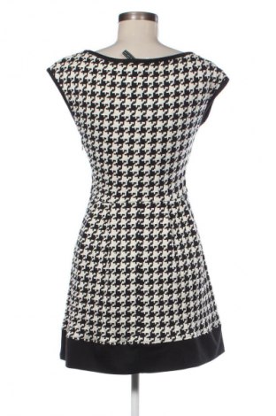 Kleid Stradivarius, Größe M, Farbe Mehrfarbig, Preis 8,99 €