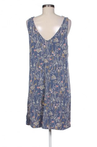 Ruha TCM, Méret M, Szín Sokszínű, Ár 4 509 Ft