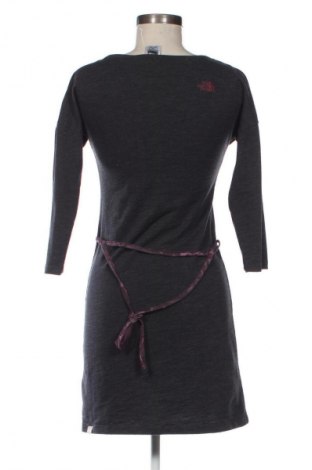 Sukienka The North Face, Rozmiar S, Kolor Szary, Cena 194,99 zł