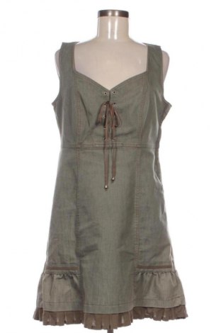 Kleid Tredy, Größe M, Farbe Grün, Preis € 6,99