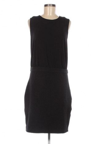 Kleid Y.A.S, Größe L, Farbe Schwarz, Preis € 113,22