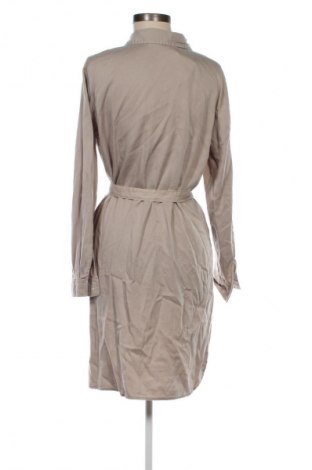 Kleid VILA, Größe M, Farbe Ecru, Preis 9,99 €