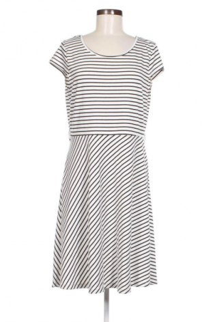 Рокля Vero Moda, Размер XL, Цвят Многоцветен, Цена 34,00 лв.