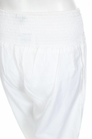 Дамски панталон Ze-Ze, Размер S, Цвят Бял, Цена 28,00 лв.
